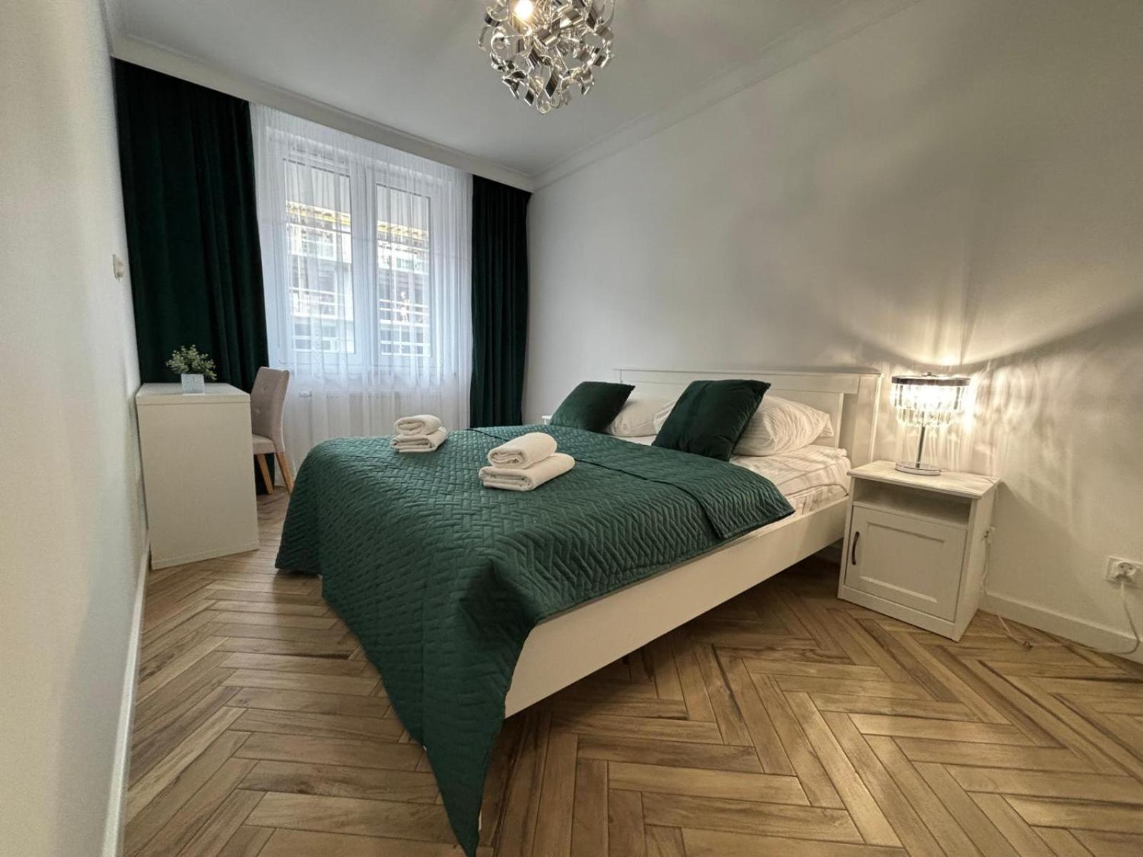 Apartamenty W Centrum Bialegostoku Z Parkingiem W Garazu Podziemnym Білосток Екстер'єр фото