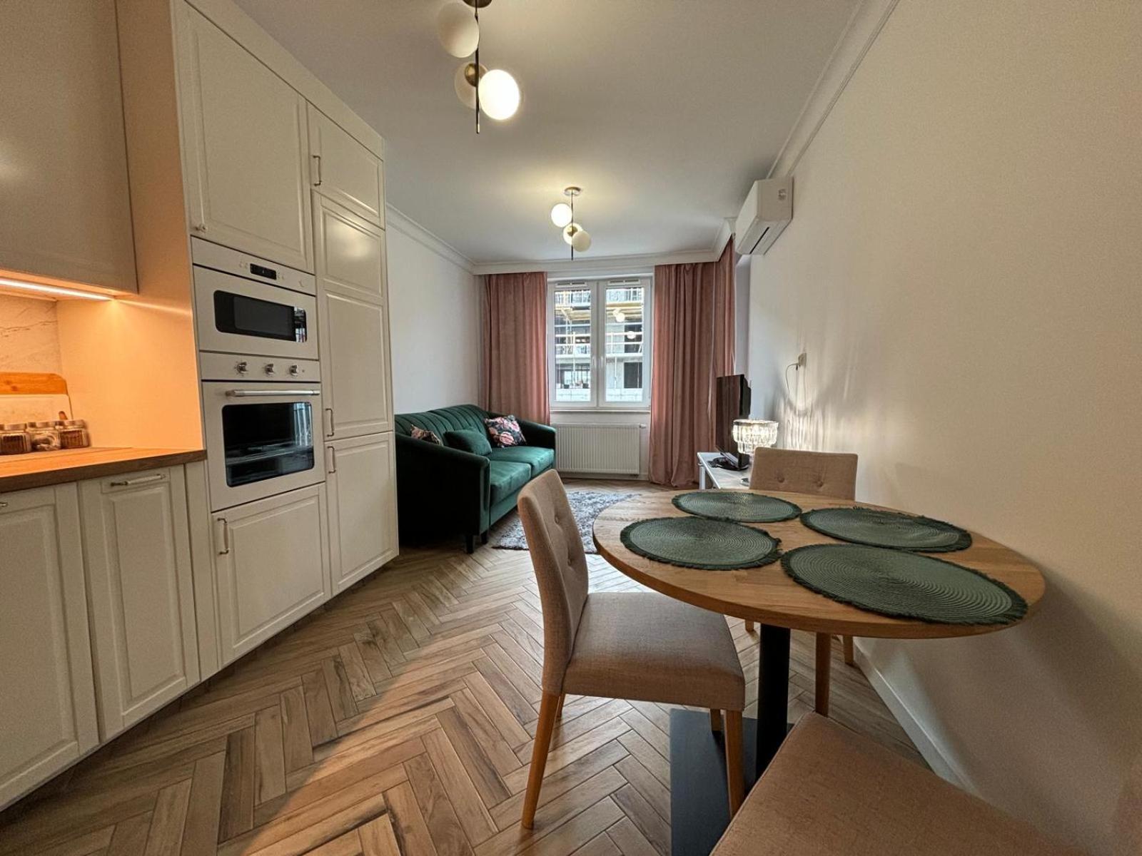 Apartamenty W Centrum Bialegostoku Z Parkingiem W Garazu Podziemnym Білосток Екстер'єр фото