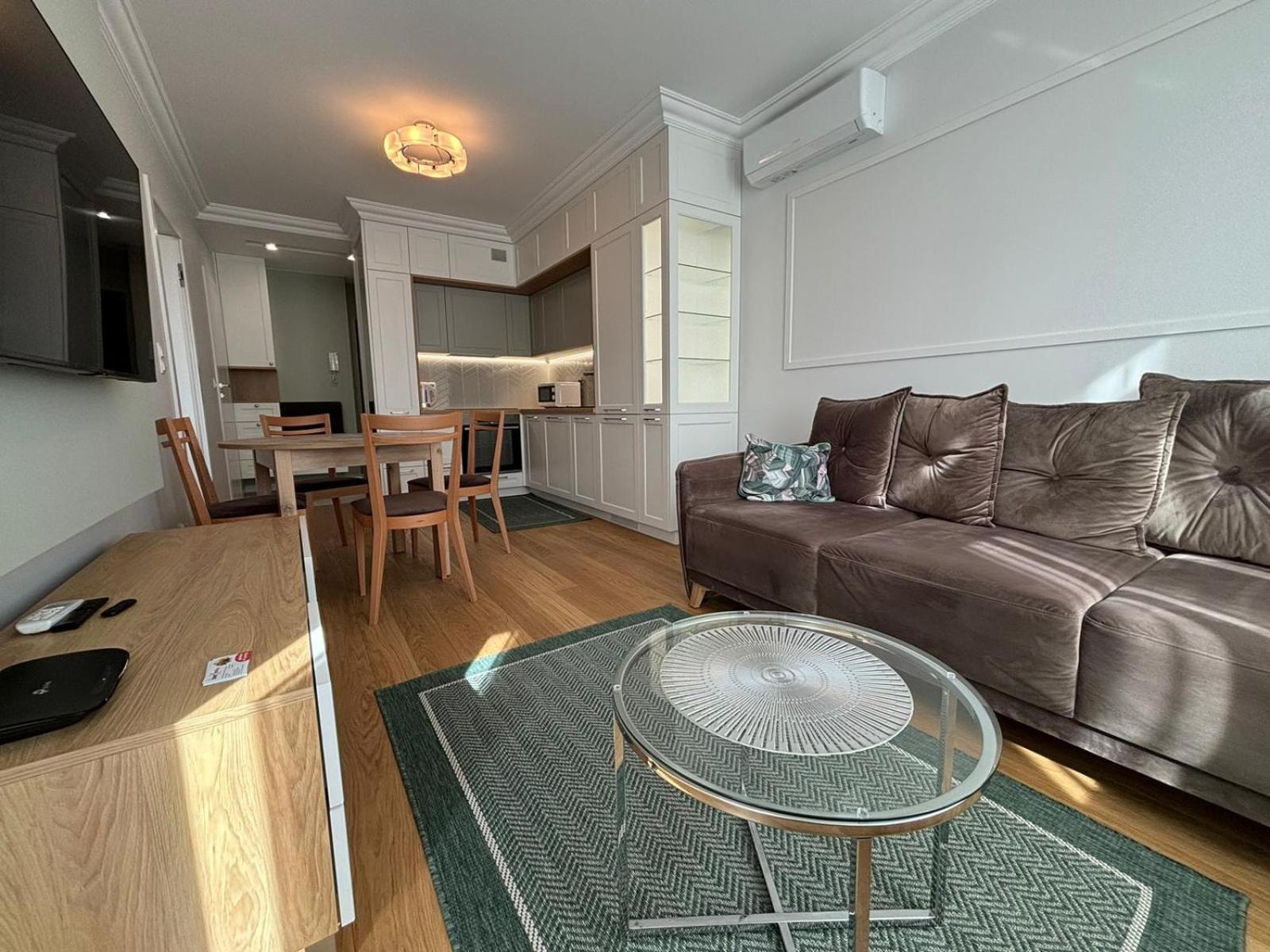 Apartamenty W Centrum Bialegostoku Z Parkingiem W Garazu Podziemnym Білосток Екстер'єр фото